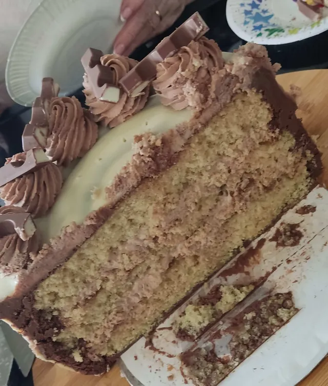 Cake Design Coco mangue / Kinder maxi