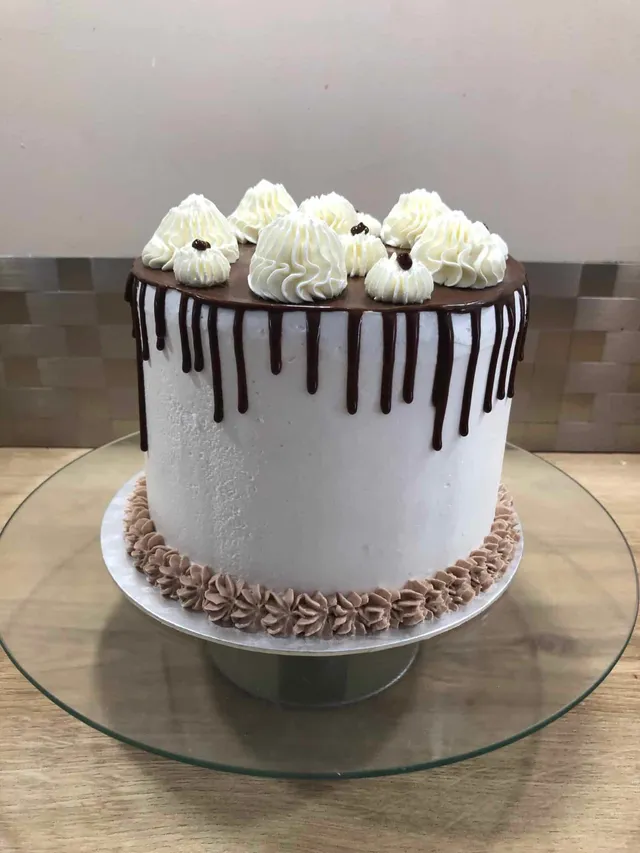 Drip cake Nutella Bueno