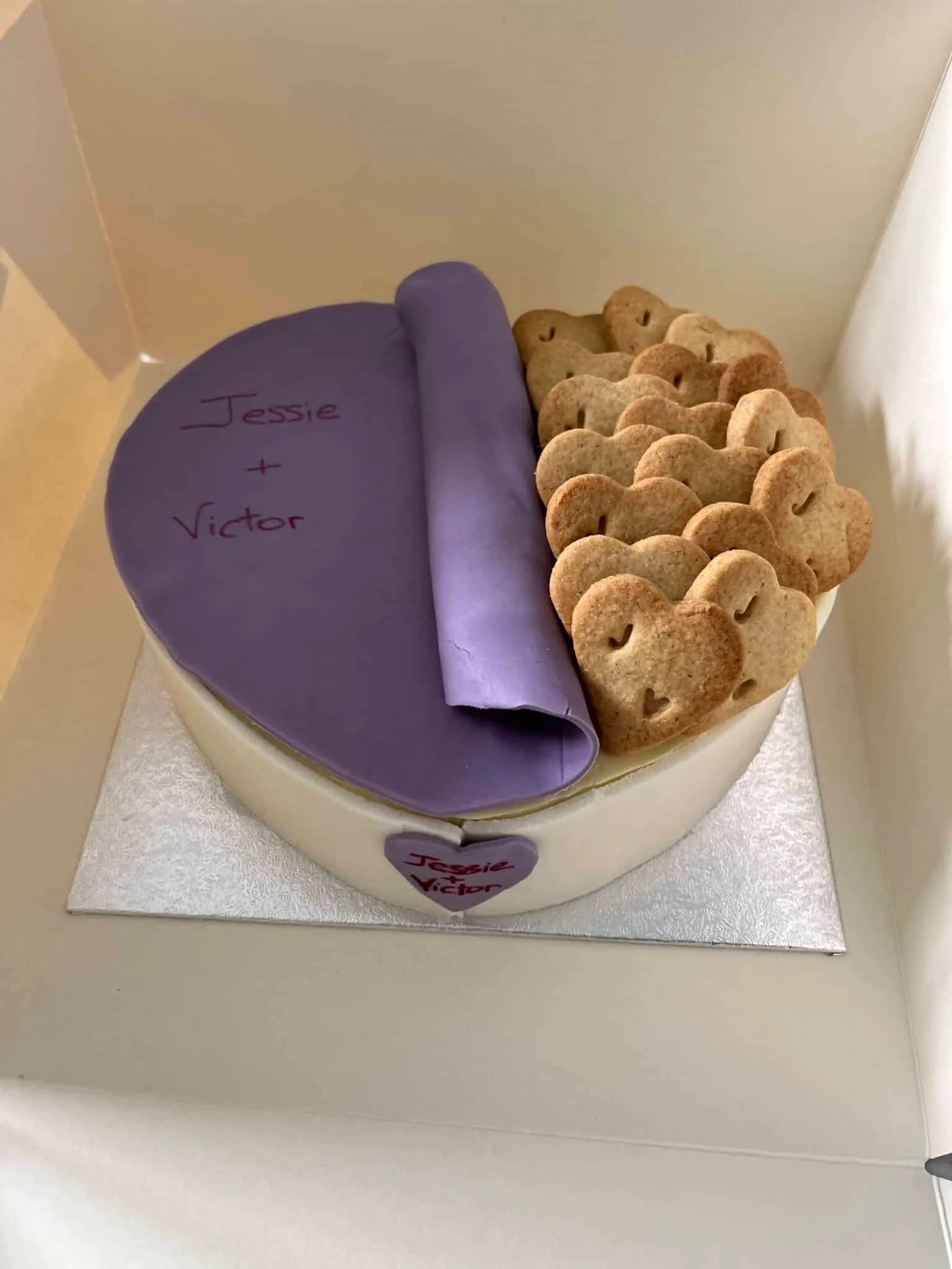 Heart cake