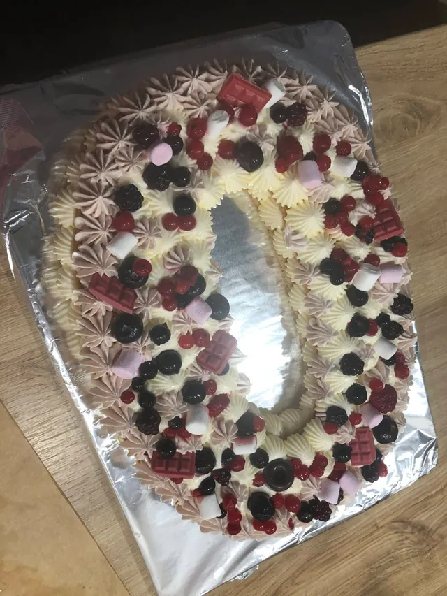 Number cake Fruits rouges