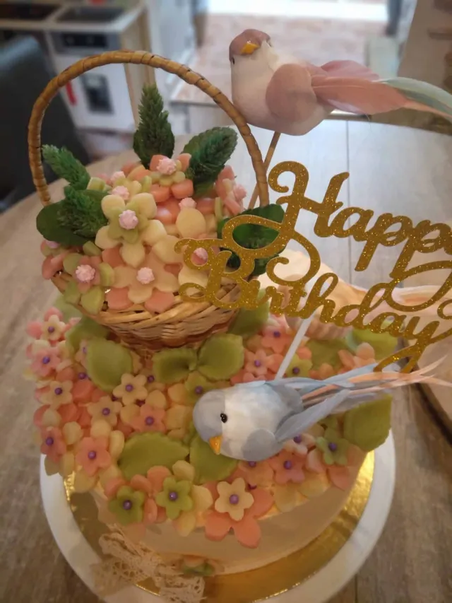 Bird Cake