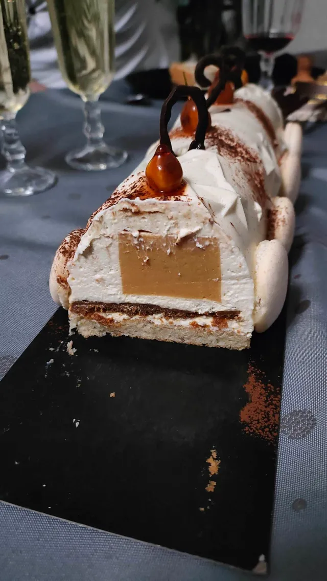 Bûche vanille caramel