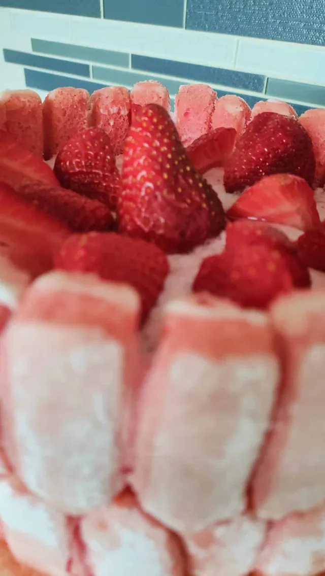 Charlotte aux fraises