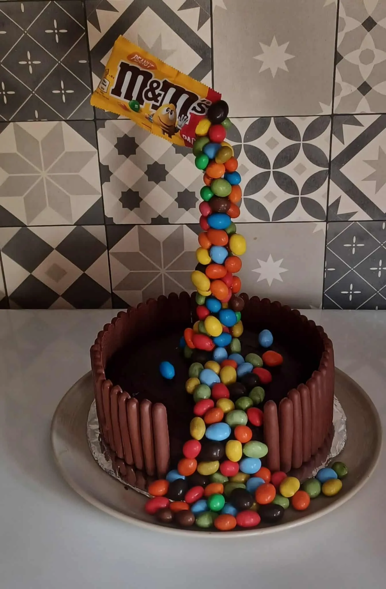Gravity cake
