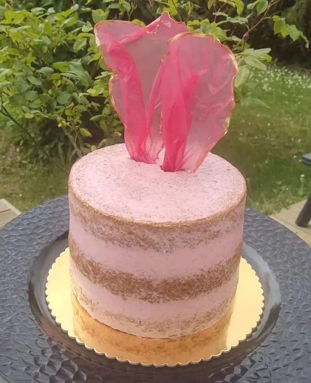 Nude Cake