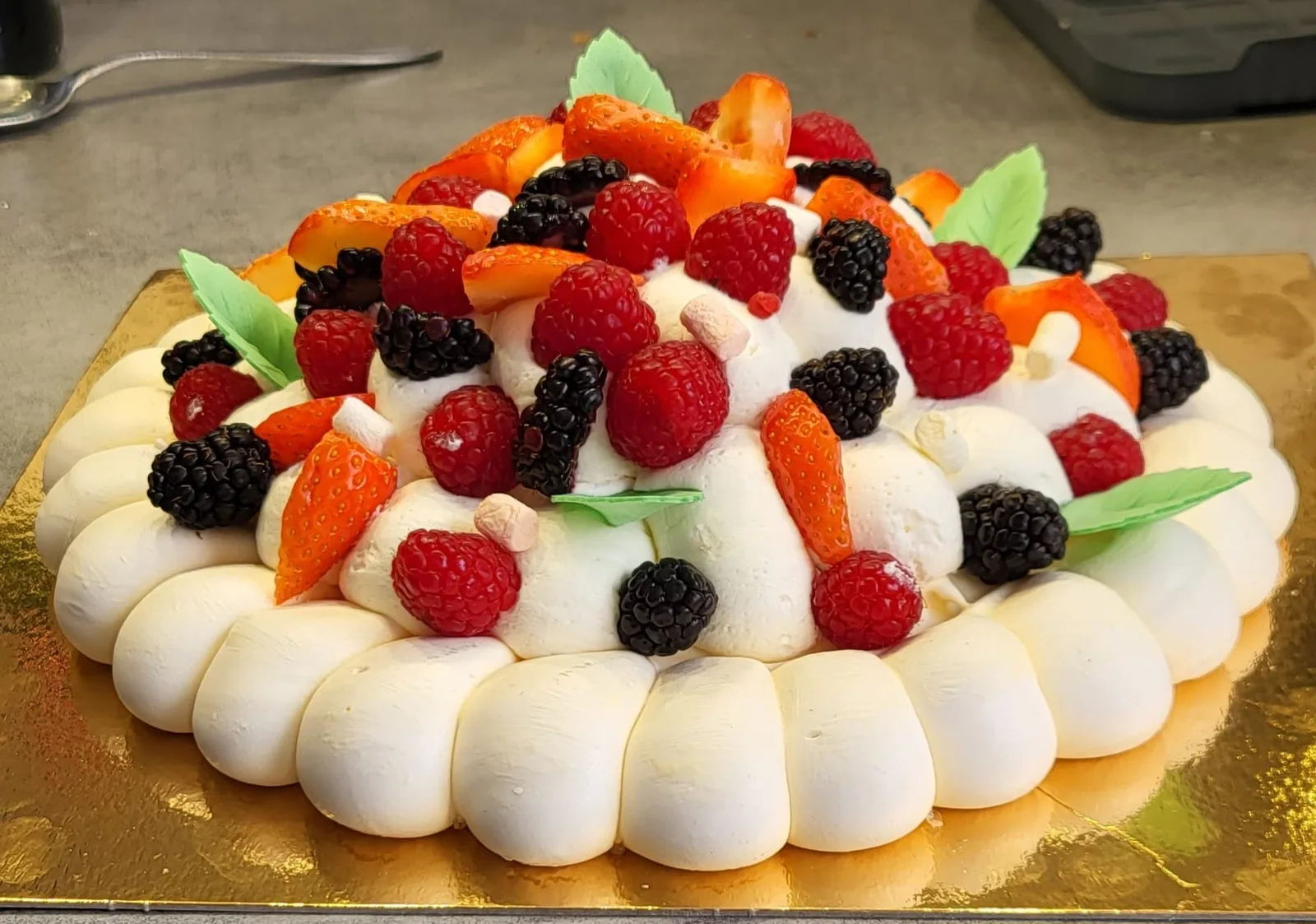 PAVLOVA FRUITS ROUGES