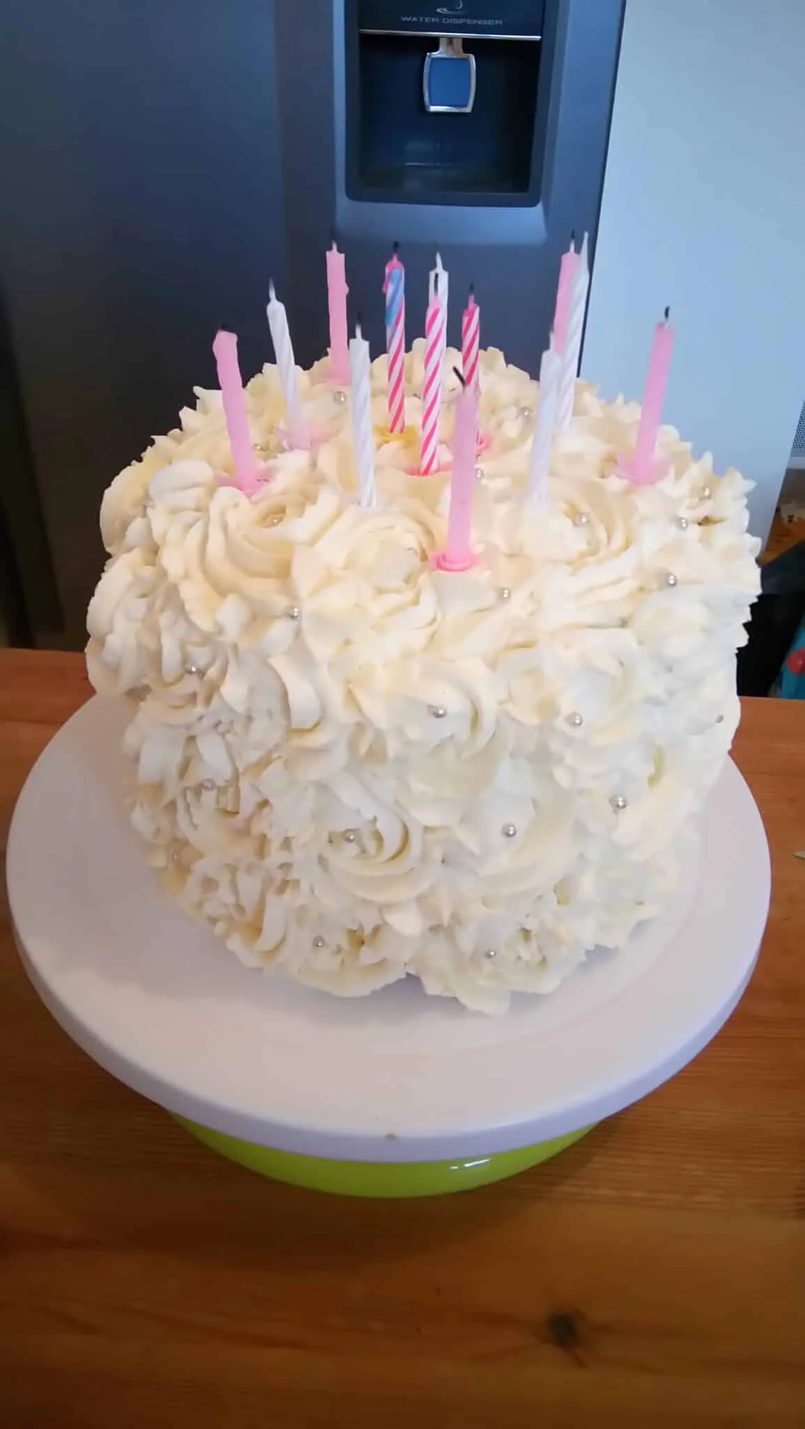 rose cake