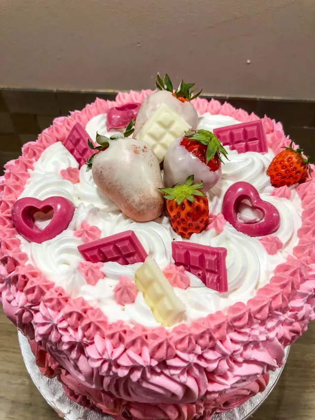 Rose cake à la fraise
