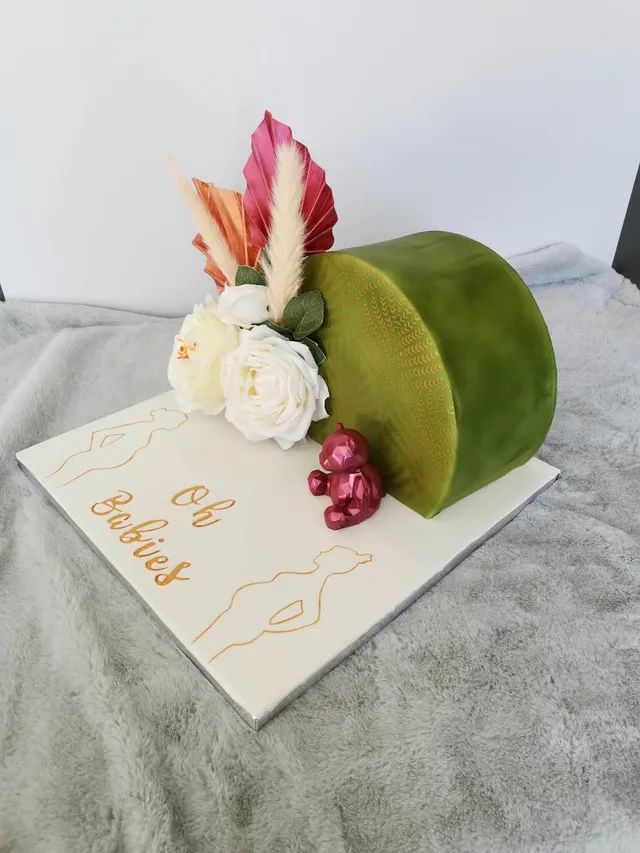 Arch cake babyshower