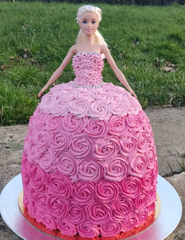 Barbie Cake