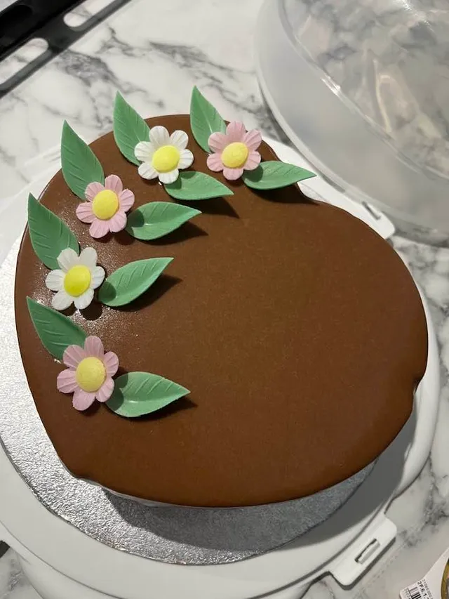 ENTREMET CHOCOLAT NOISETTES