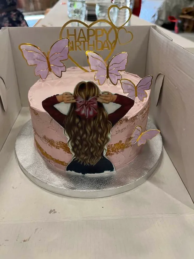 GATEAU GIRLY