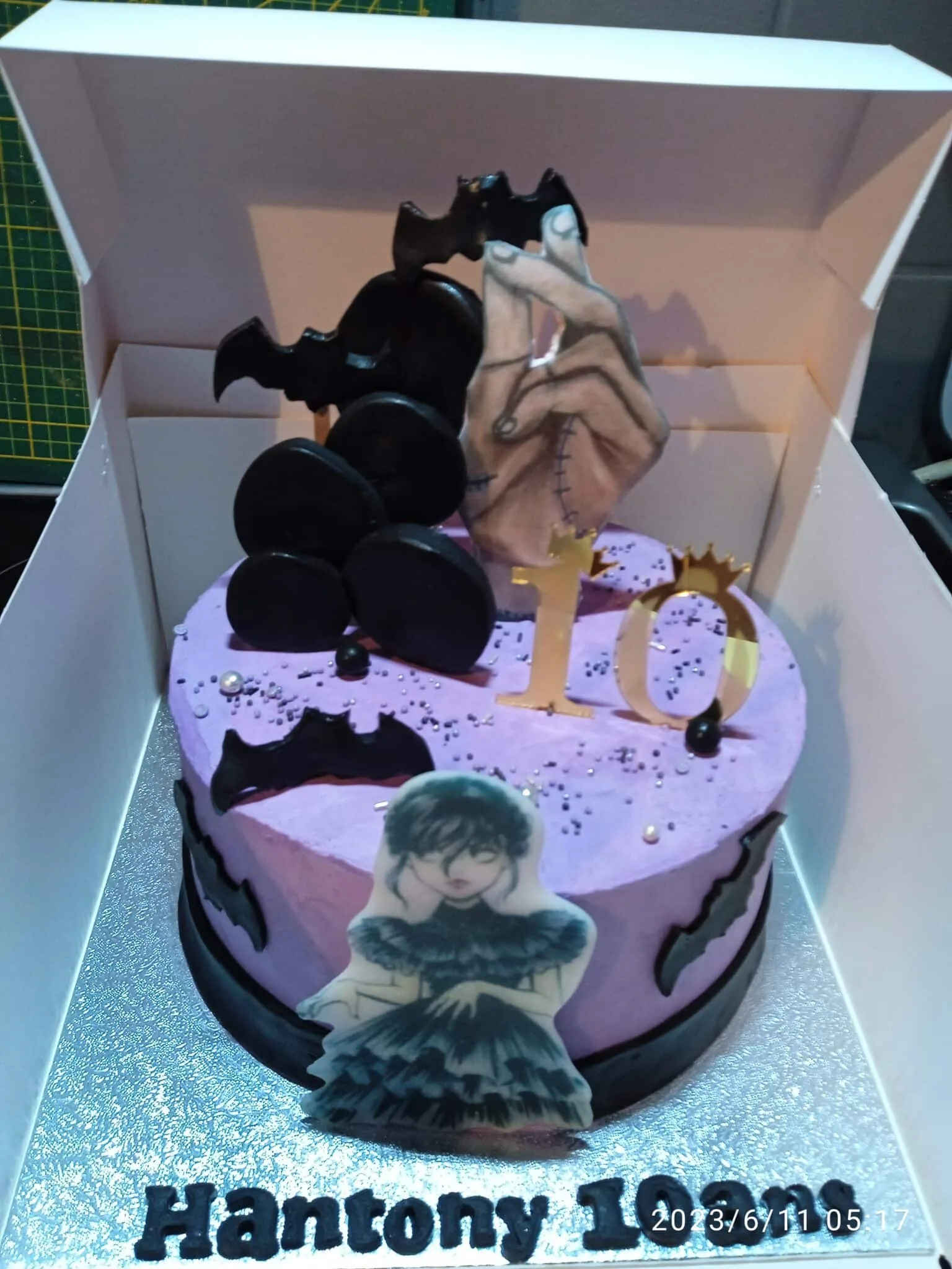 LAYER CAKE MERCREDI ADDAMS