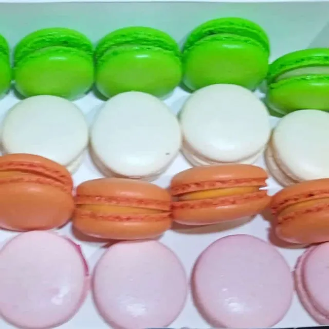 MACARONS