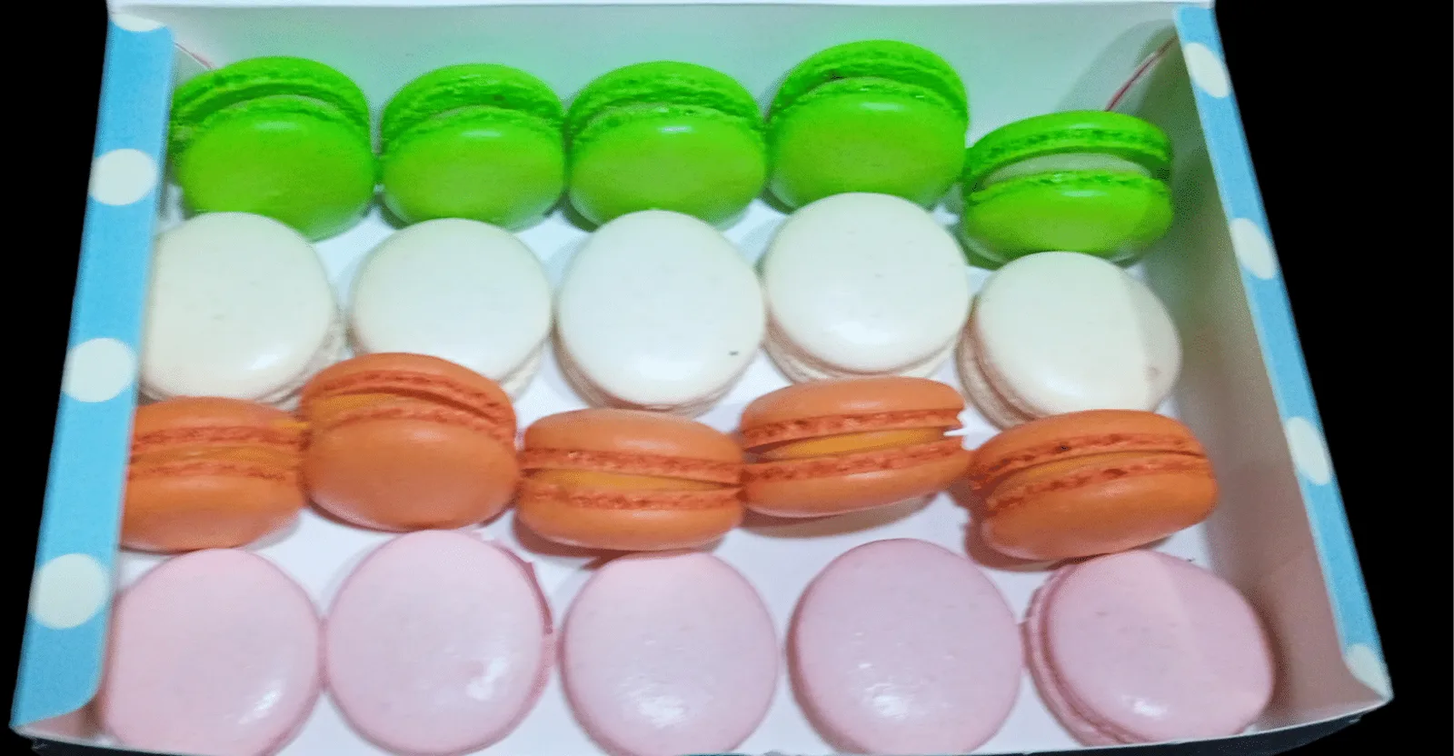 MACARONS