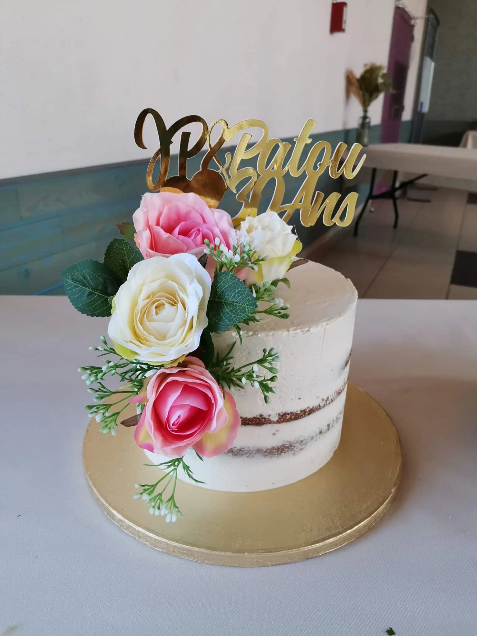 Naked cake