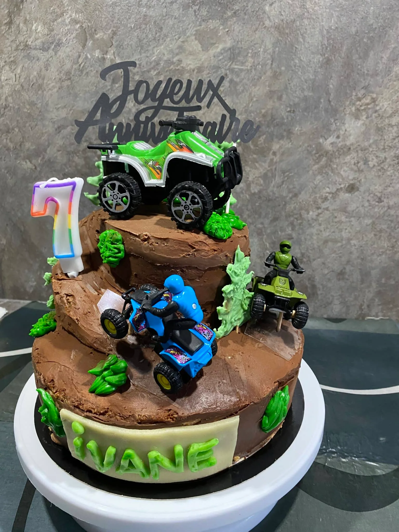 Quad cake