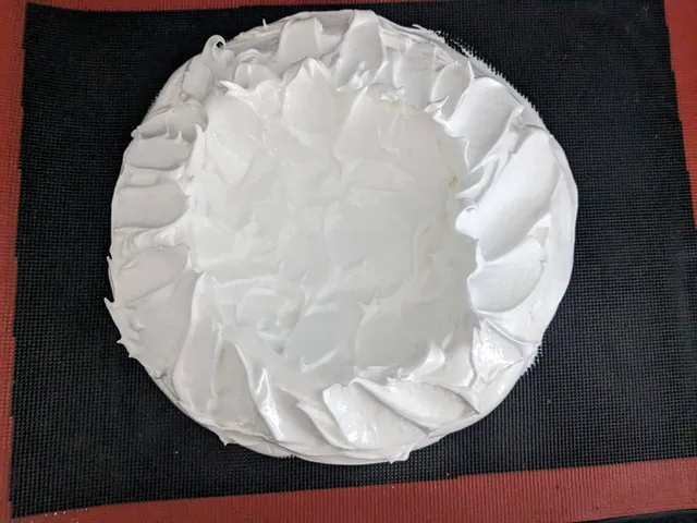 Pavlova fruits rouges