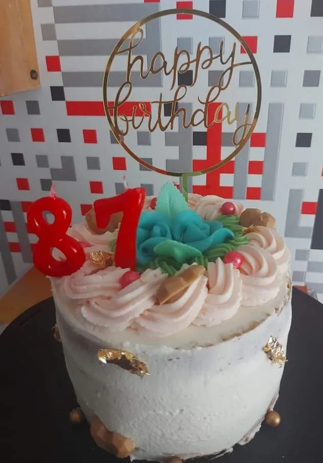 Layer cake