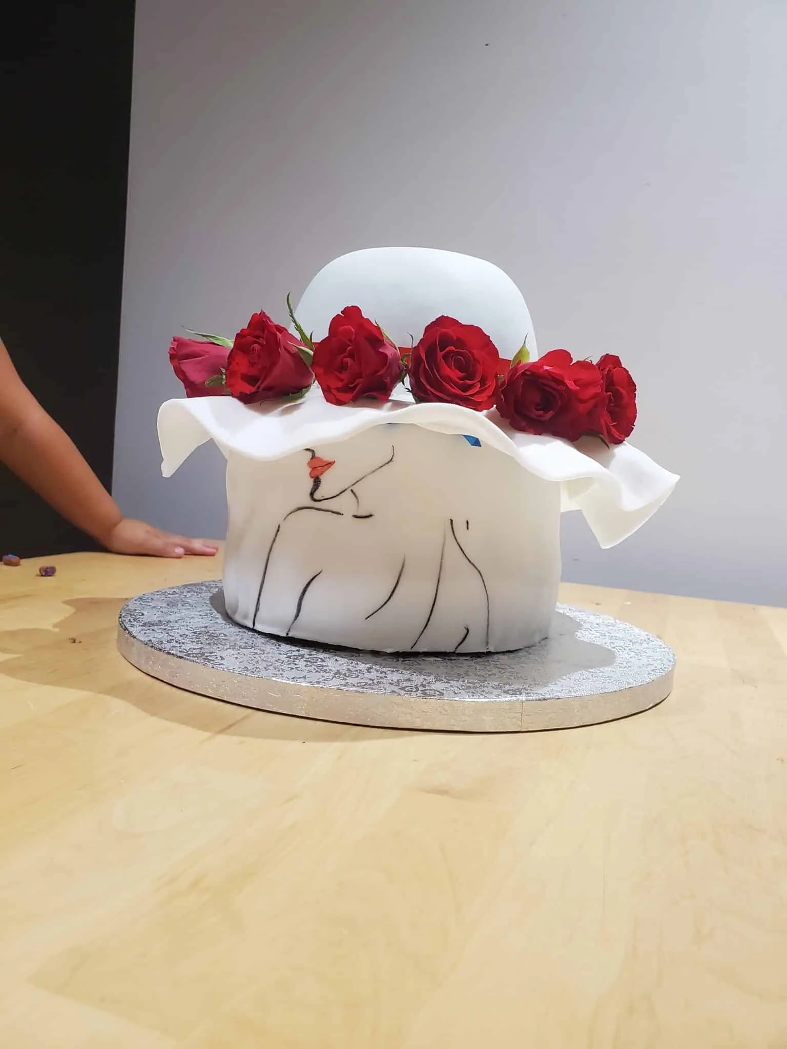 Gateau dame au chapeau
