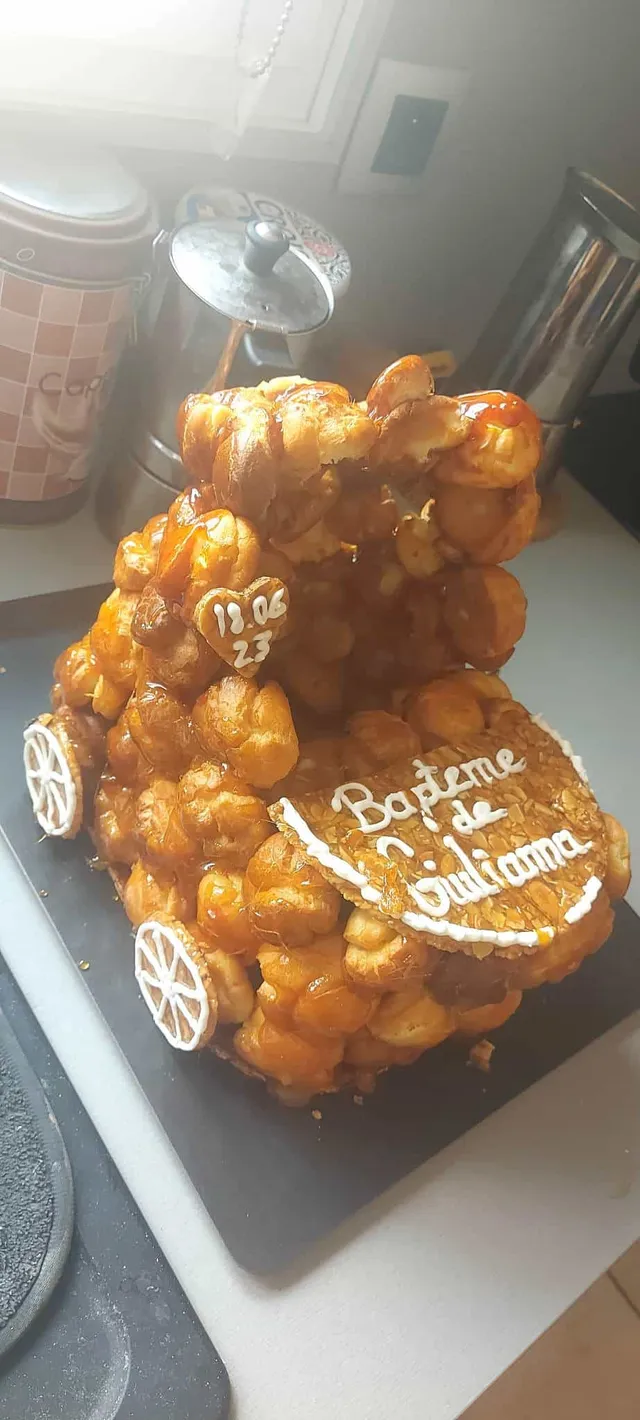 Pièce montée en choux