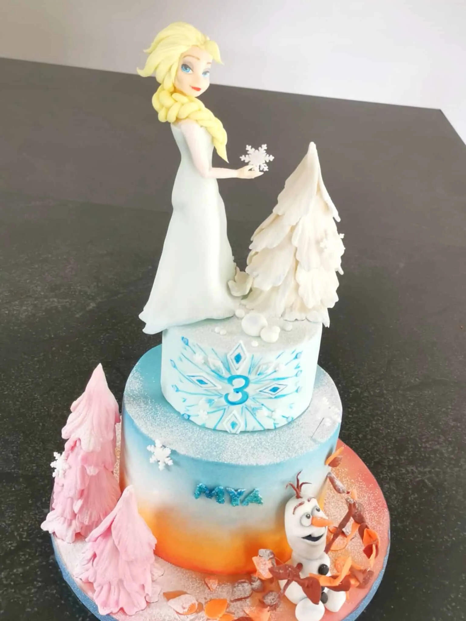 Cake design