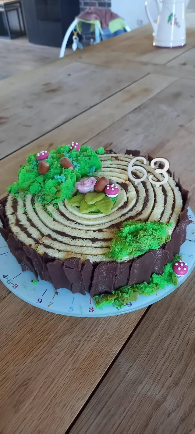 Roll cake chocolat déco arbre