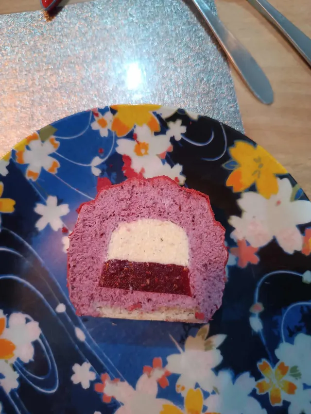 Bûche fruits rouges vanille