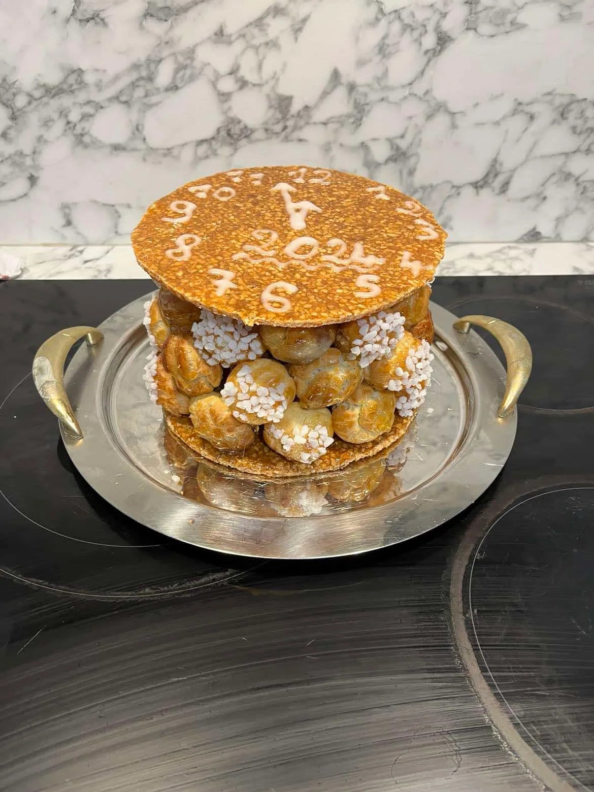 CROQUEMBOUCHE