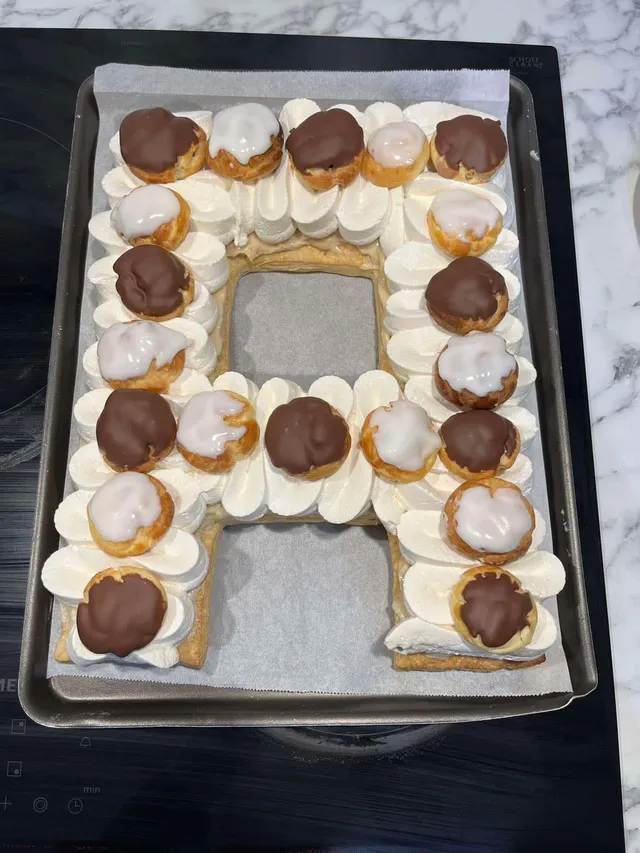 LETTER CAKE