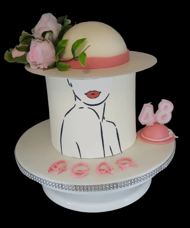 Layer cake Lady Cake