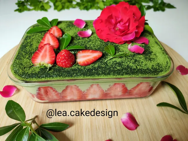 Tiramisu revisité fraisier thé vert matcha fraise