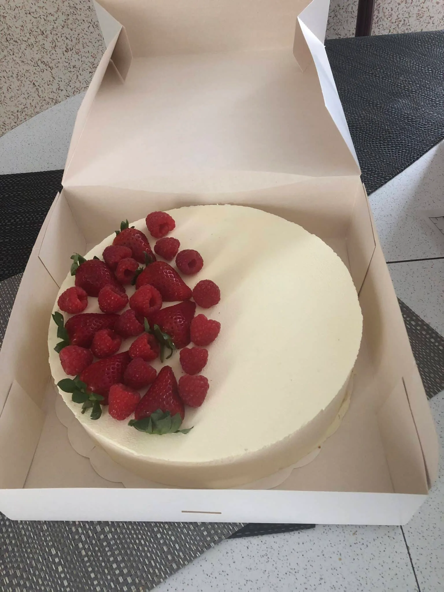 Entremets vanille aux framboises