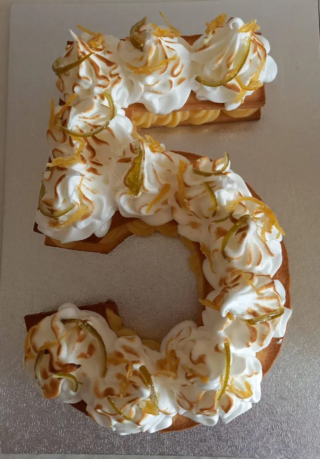 Number cake citron meringuée et crème praliné