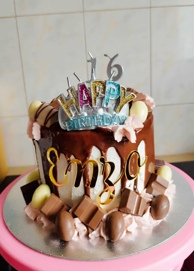 Layer cake Kinder bueno