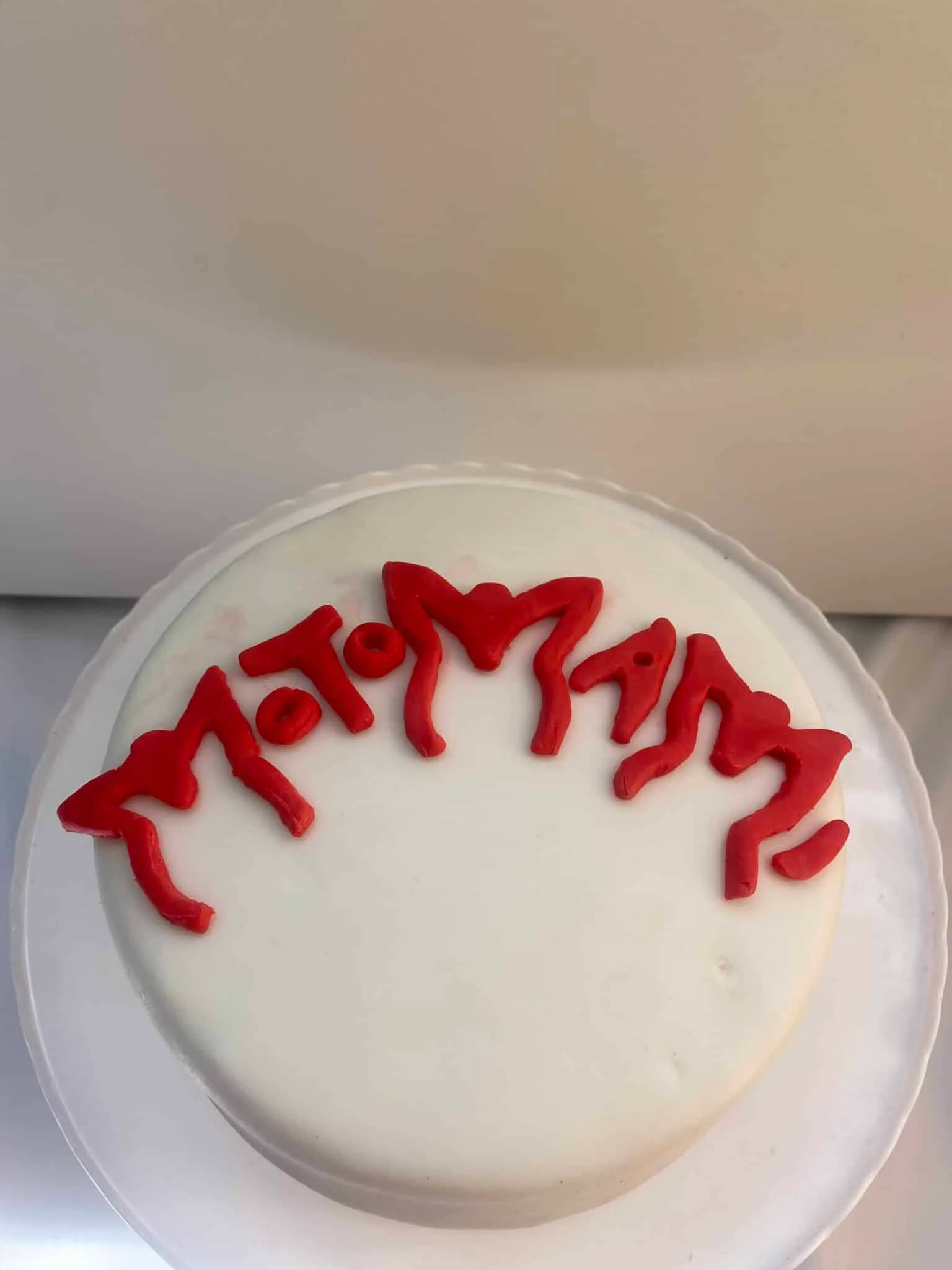 gateau motomami : chanteuse Rosalia
