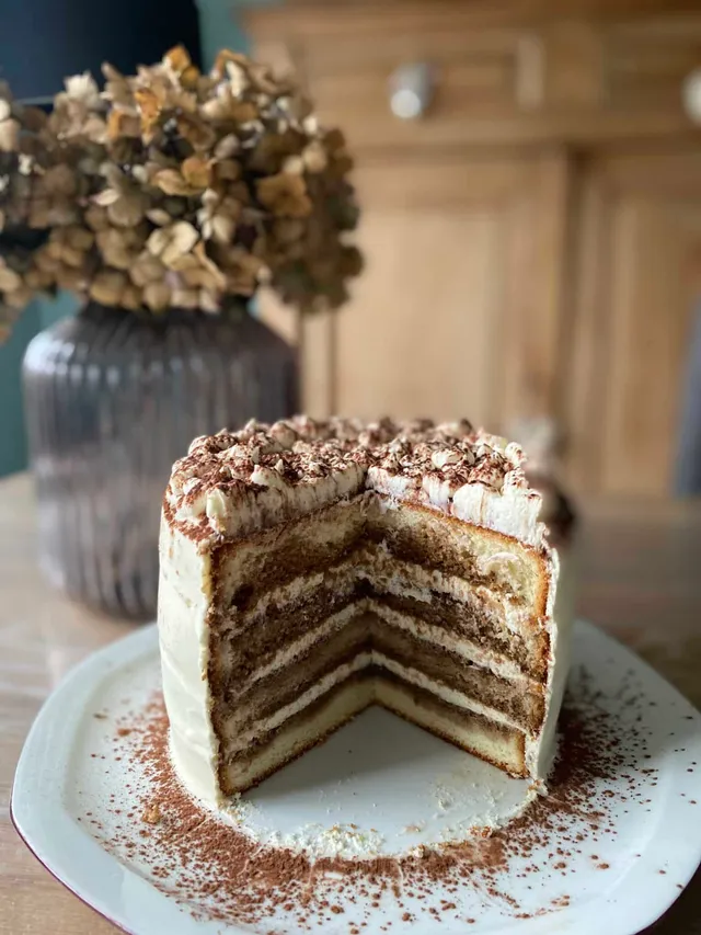 Layer cake Tiramisu