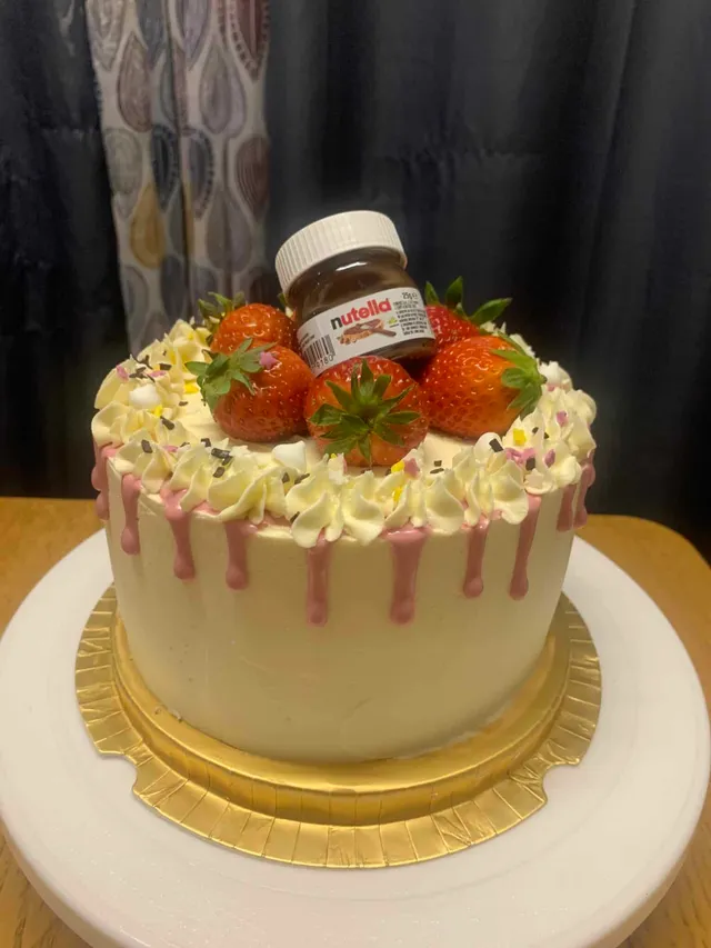 Layer cake aux fraises