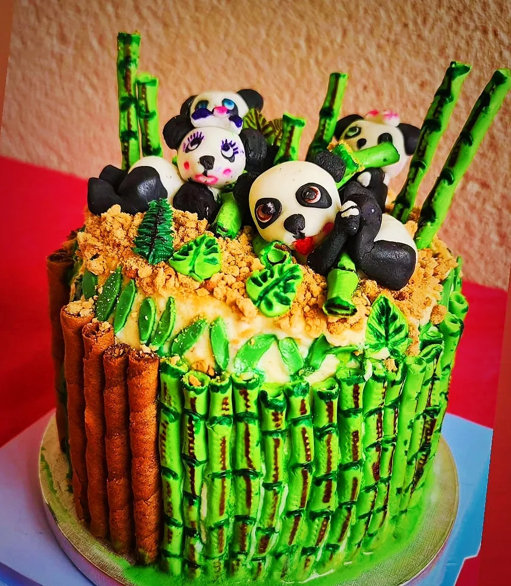 Layer Cake thème du panda.
