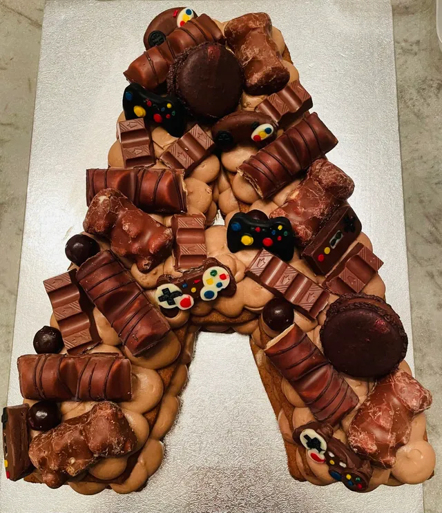 Number et letter cake