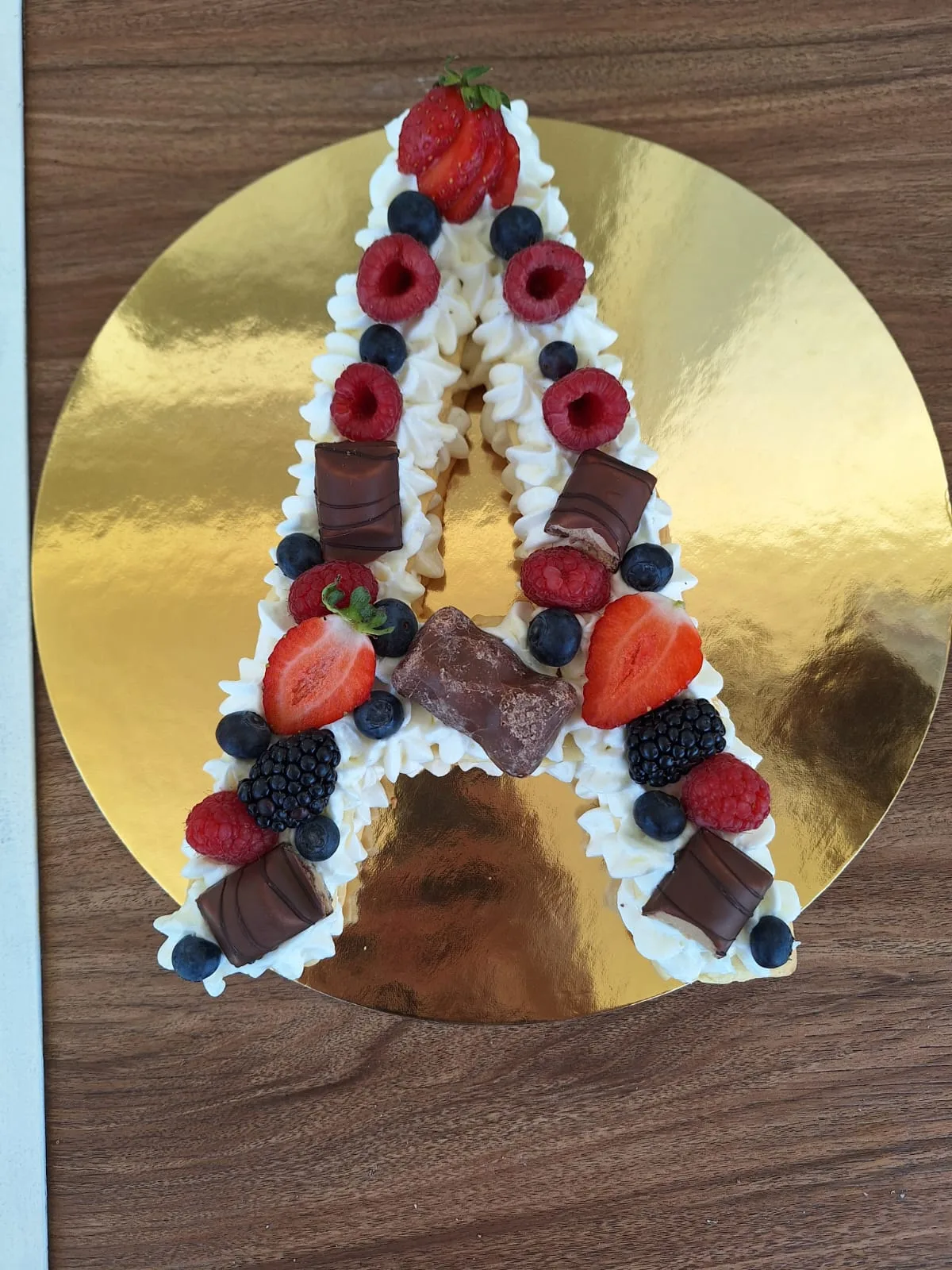 Letter Cake crème diplomate fruits rouges