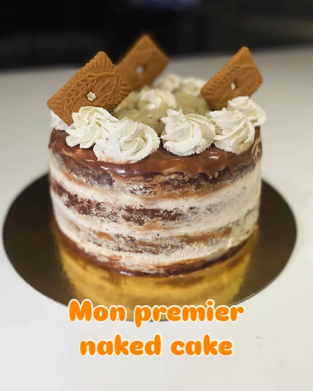 Premier naked cake