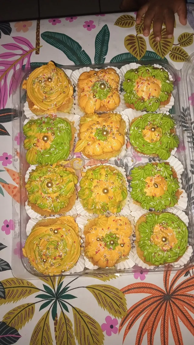 cupcake surprise