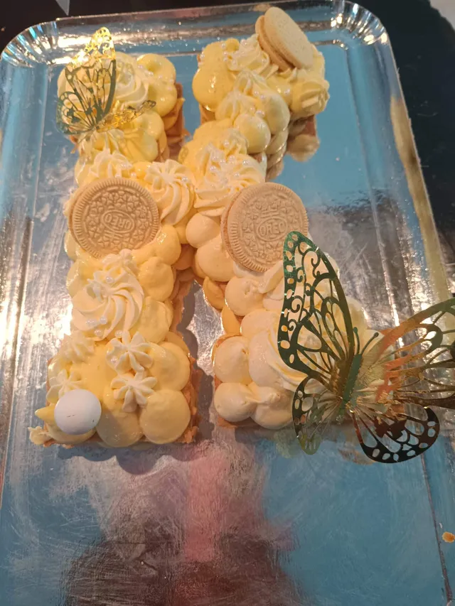 Letter cake/Heart cake