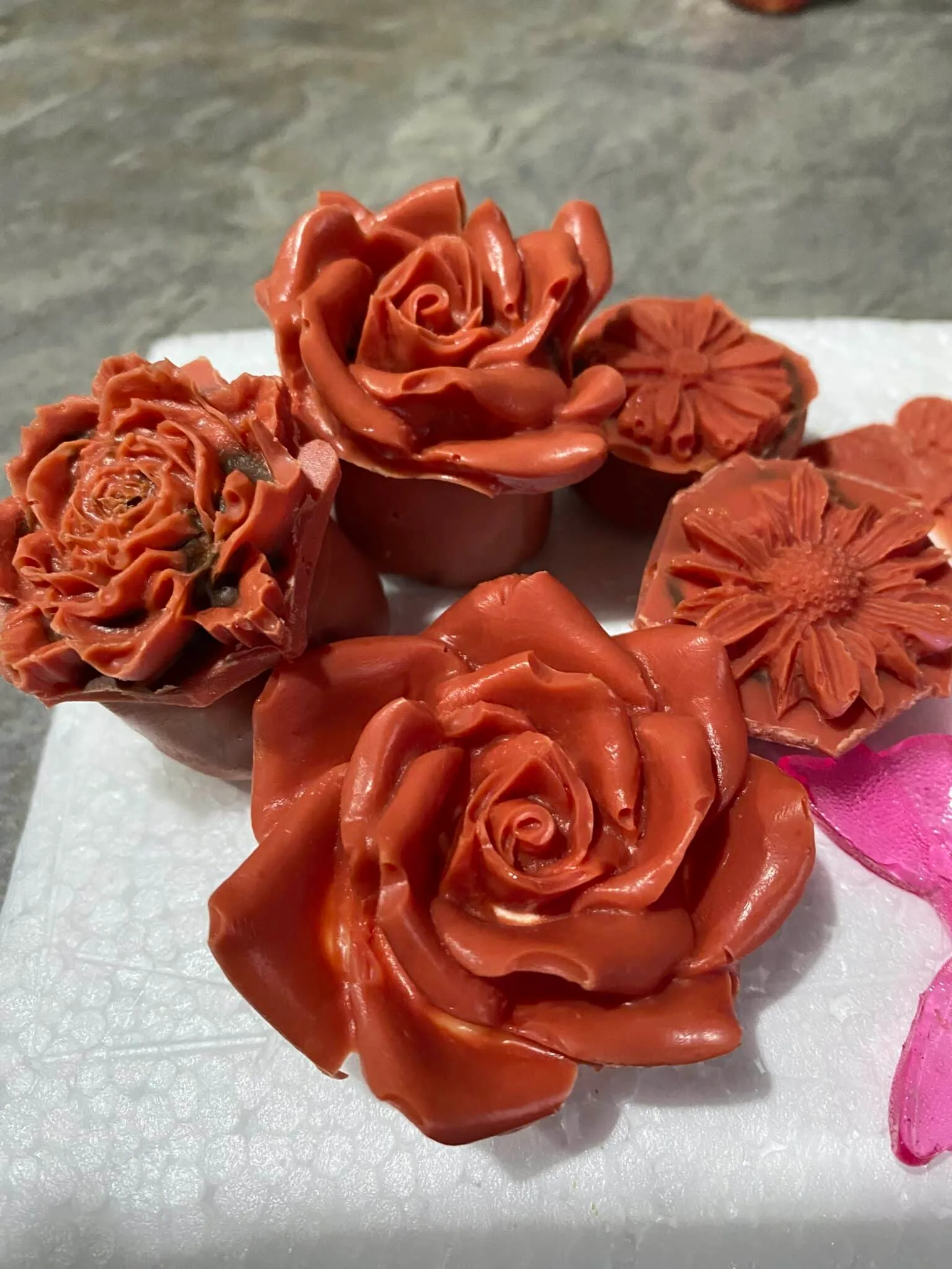 Fleurs en chocolat et guimauve