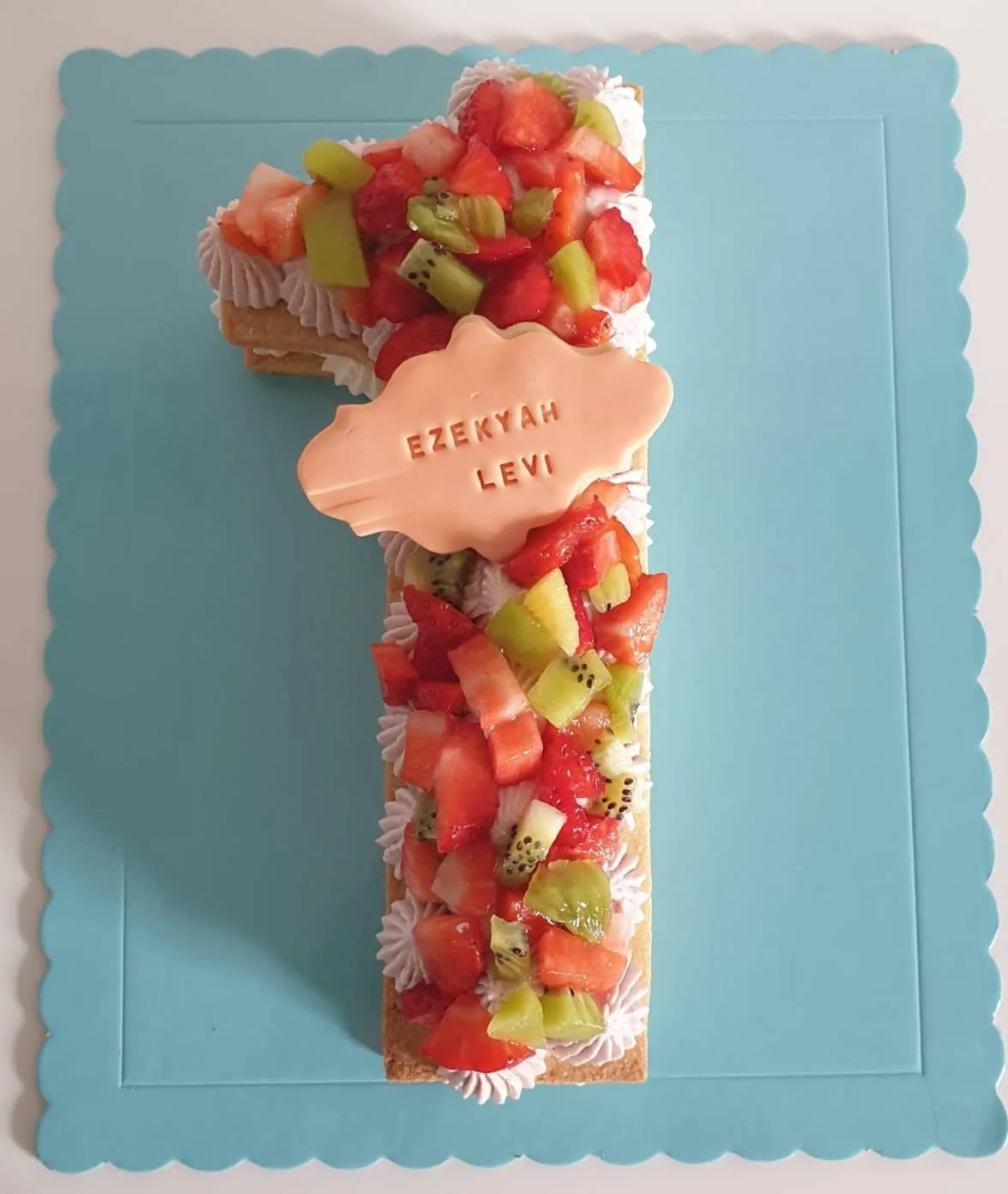 Number cake fraise