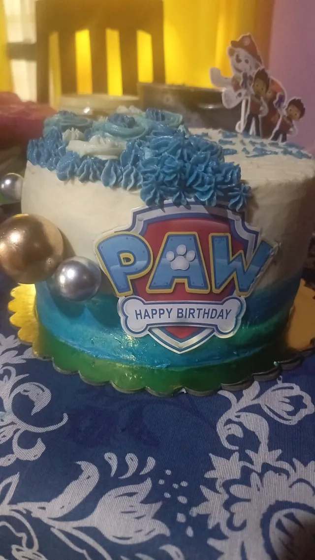 Layer cake, paw patrol
