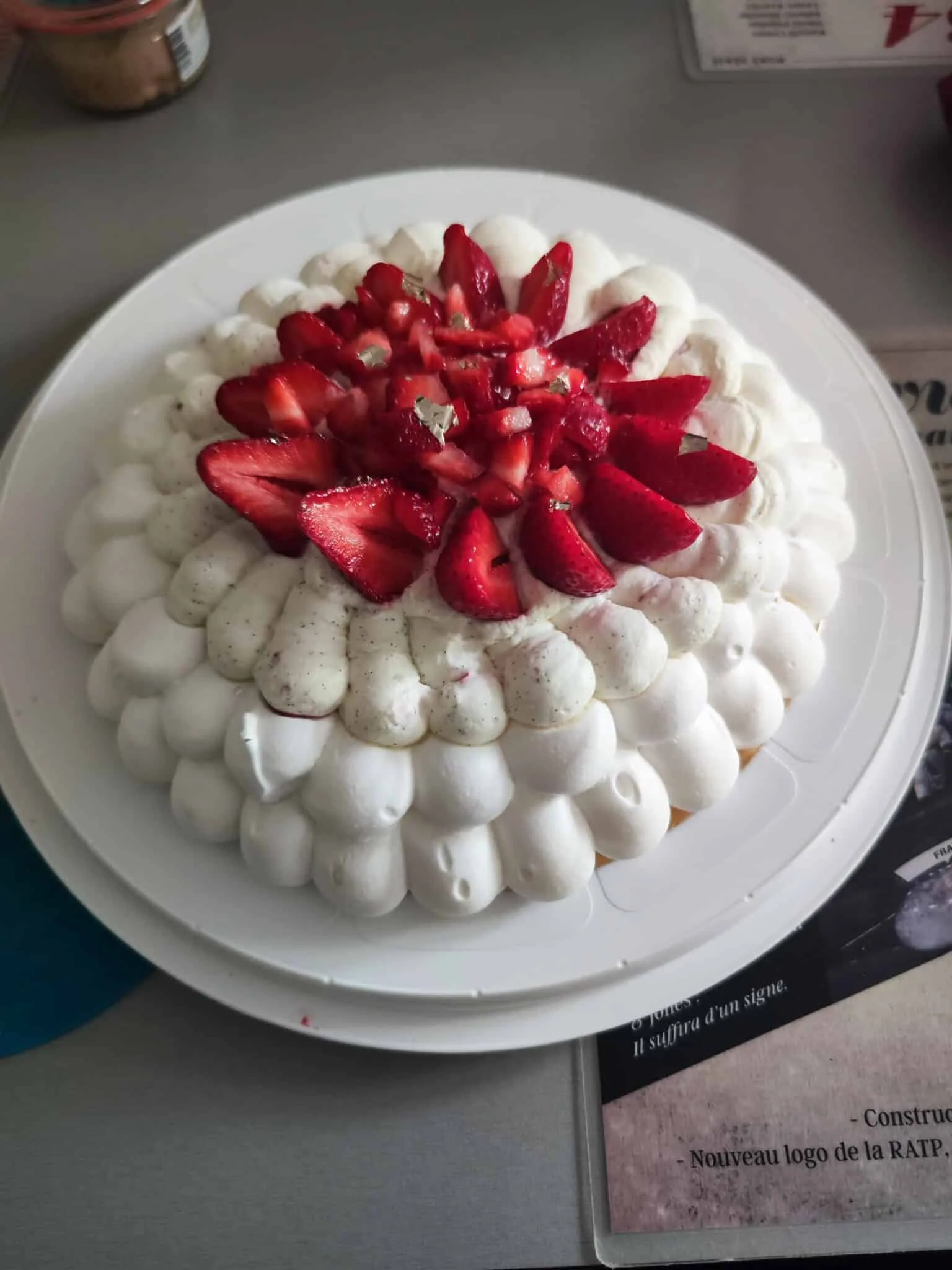 Pavlova aux fruits rouges