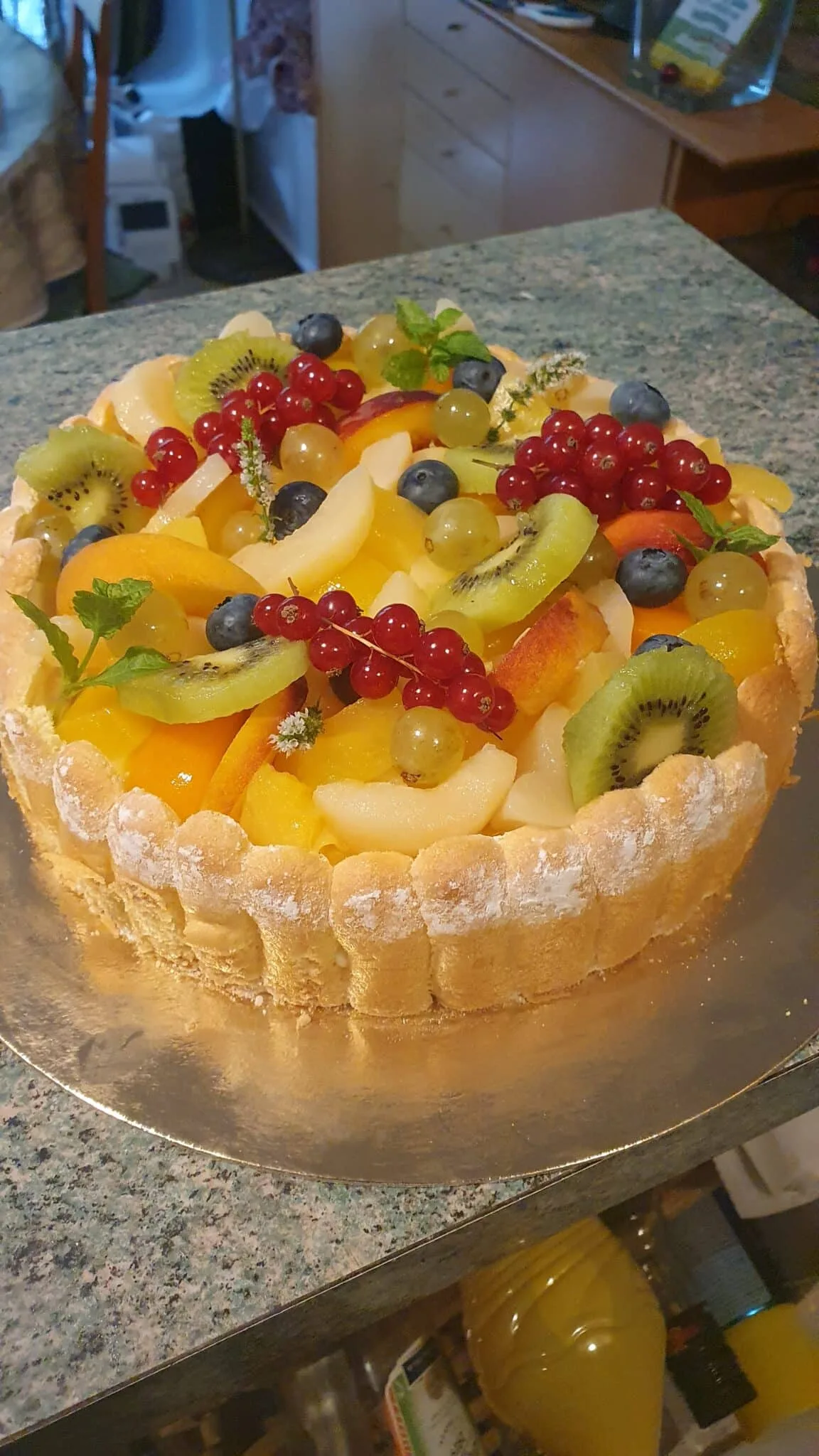 Charlotte aux fruits