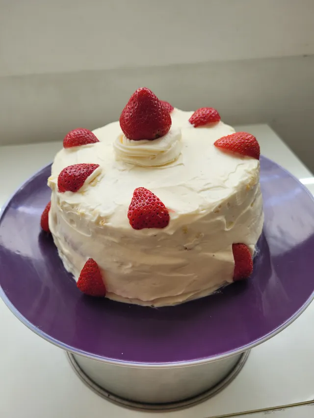 Mon layer cake "Sa Majesté la Reine Fraise"